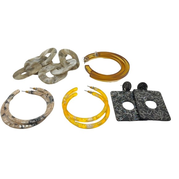 Lot of Vintage Earrings 80s 90s Statement Hoop 5 Pairs Resin Acrylic Ethnic - Picture 1 of 6